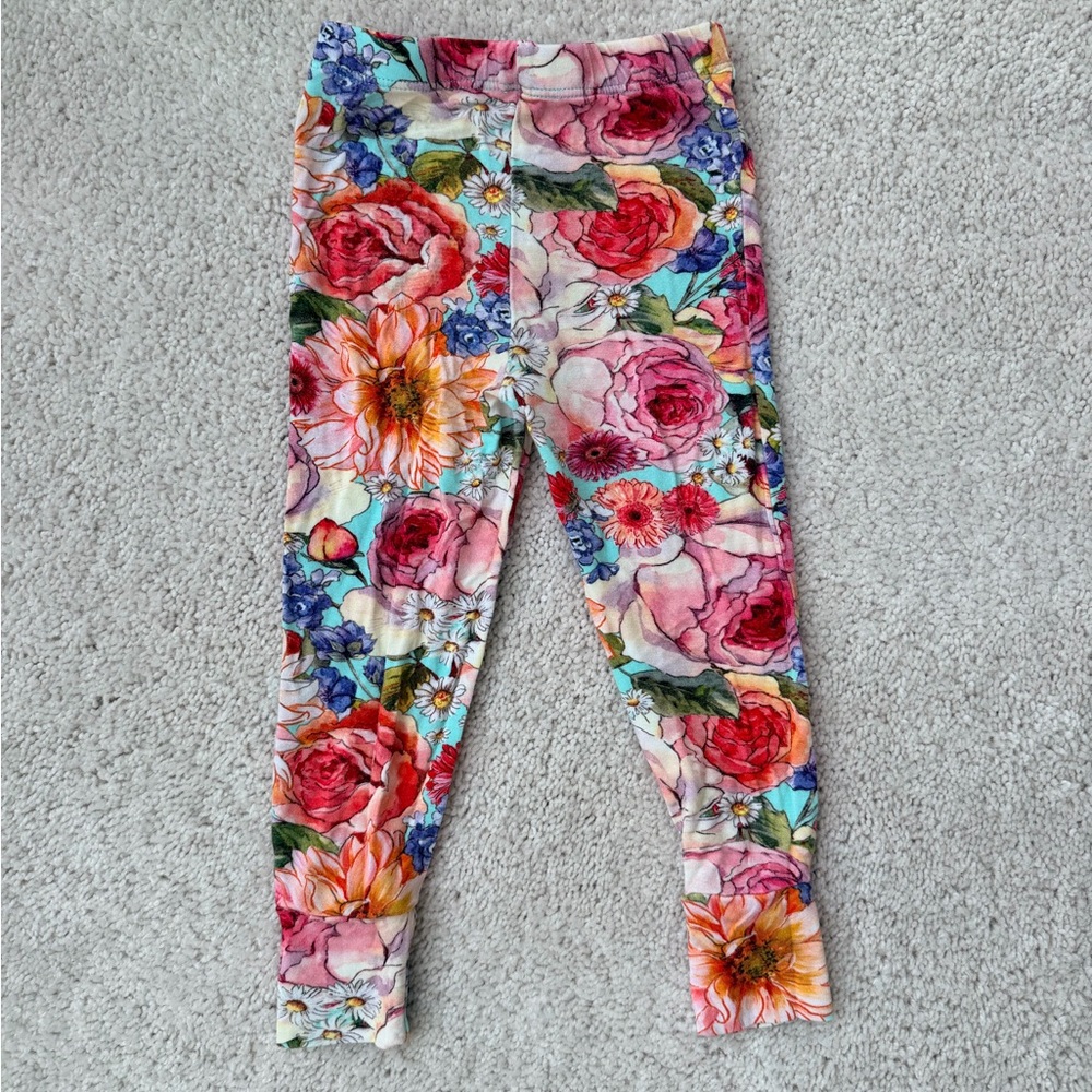 Posh Peanut Long Sleeve 2-Piece Pajama Set - Picture 11 of 11
